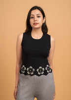 Midnight Bloom Scallop Knit – Free Size